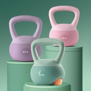 အိမ်တွင် ခွန်အားလေ့ကျင့်ရန်အတွက် PVC Soft KETTLEBELL ကိုသုံးပါ။